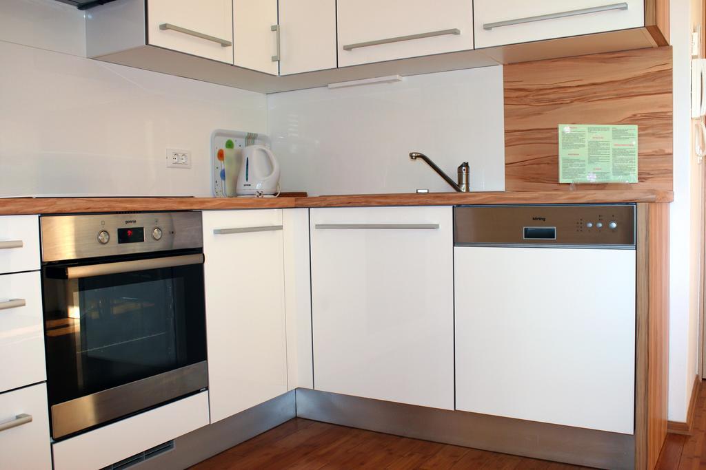 Park Apartments Изола Экстерьер фото