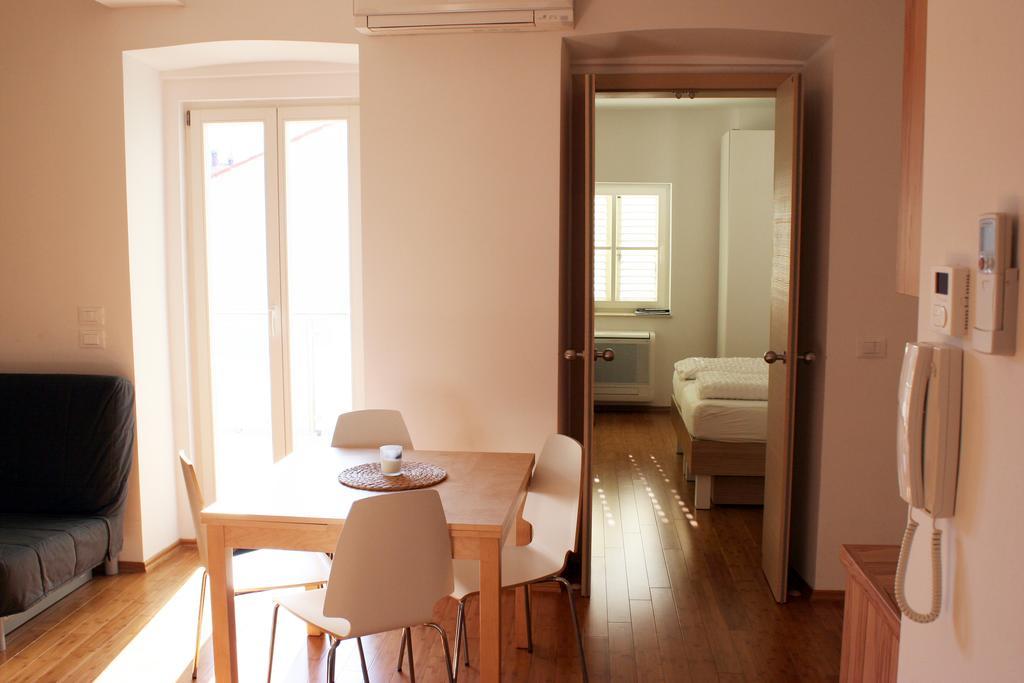 Park Apartments Изола Экстерьер фото