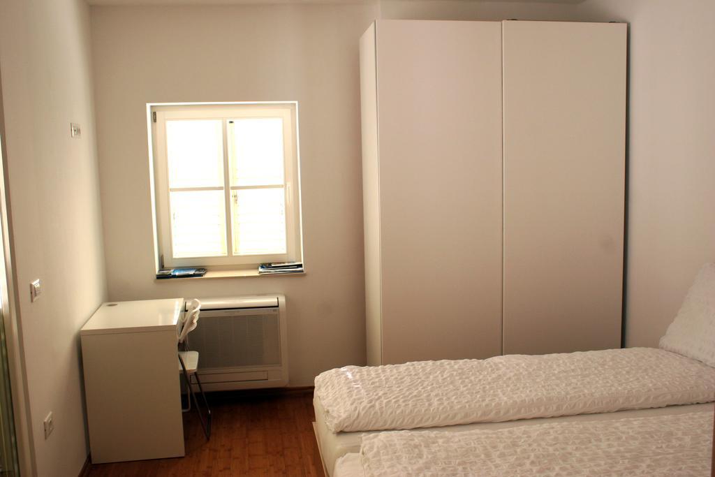 Park Apartments Изола Экстерьер фото