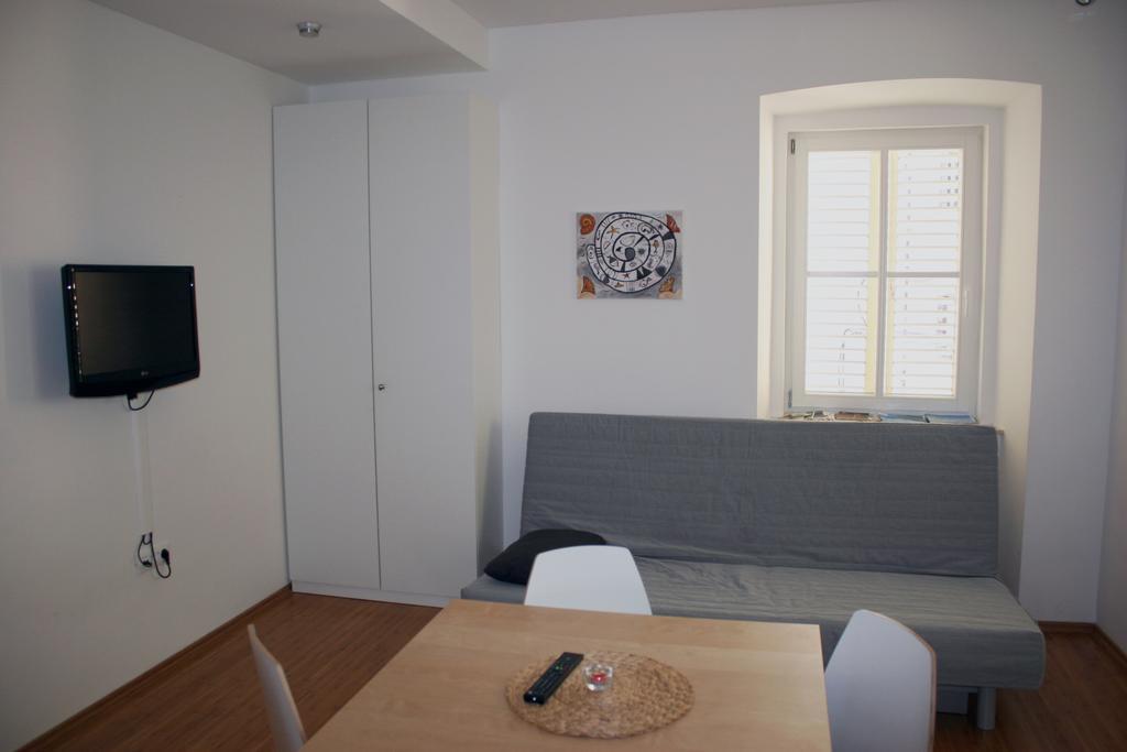 Park Apartments Изола Экстерьер фото